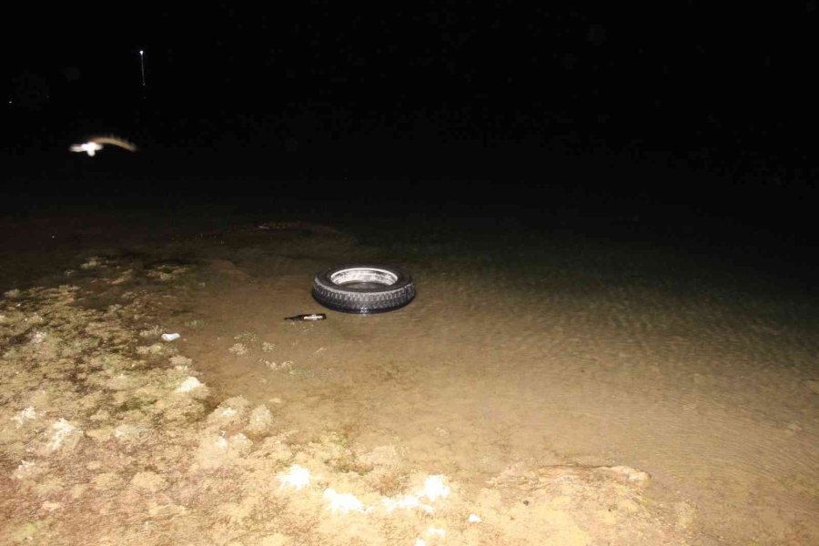 Karaman’da Baraja Düşen Hafif Ticari Araç Bulundu