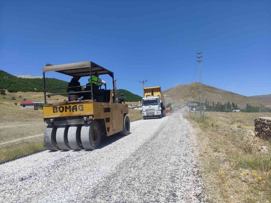 Başkan Büyükkılıç: “kırsal Mahallelere 2 Ayda 276 Kilometre Asfalt Kaplama Çalışması Yaptık”