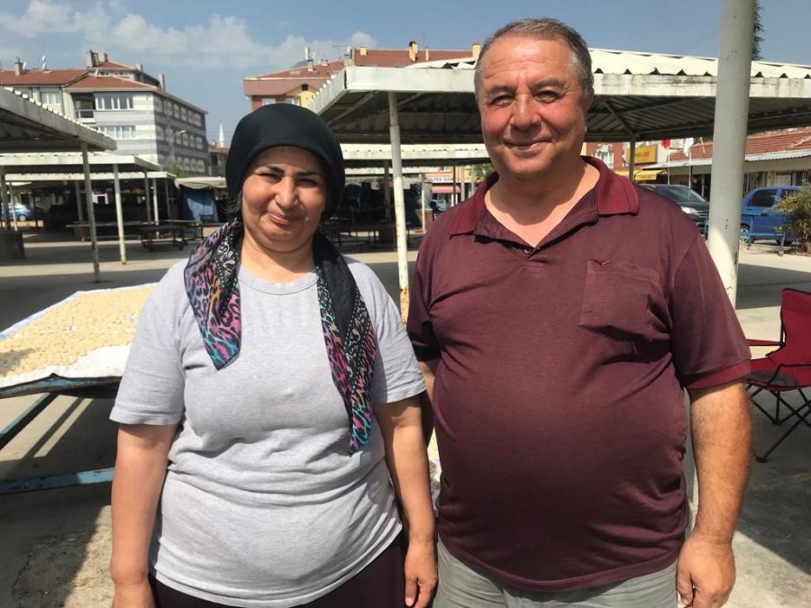 Kışlık Tarhanalar Pazar Tezgâhlarını Süslüyor