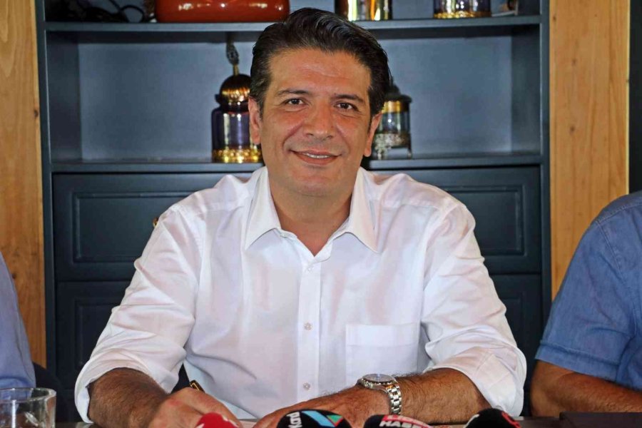 Turgay Genç: "döşemealtı’nda Yoğun Göçe Rağmen Yapılaşma Oranımız Yüzde 20"