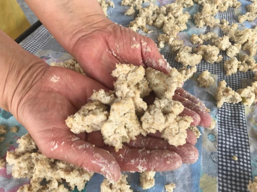 Kışlık Tarhanalar Pazar Tezgâhlarını Süslüyor