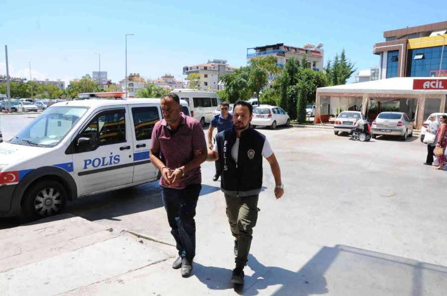 Anne Kızın Öldüğü Kazada Kamyon Şoförü Tutuklandı