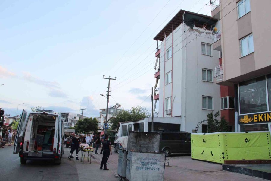 Çatıdaki Eyleminden Köpeklerine Kavuşunca Vazgeçti