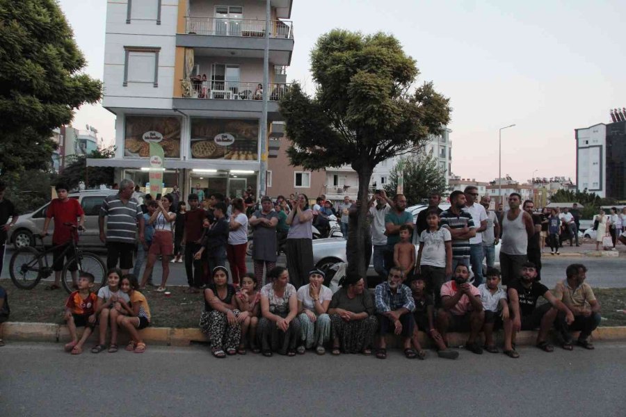 Çatıdaki Eyleminden Köpeklerine Kavuşunca Vazgeçti