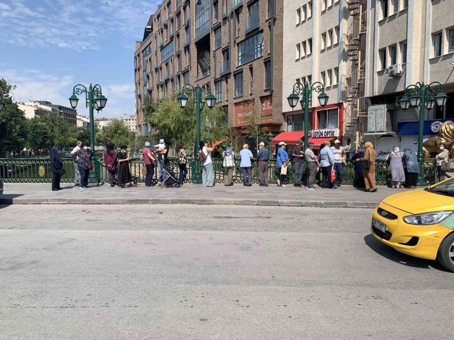 Promosyon Kuyruğu Porsuk’a Kadar Uzandı