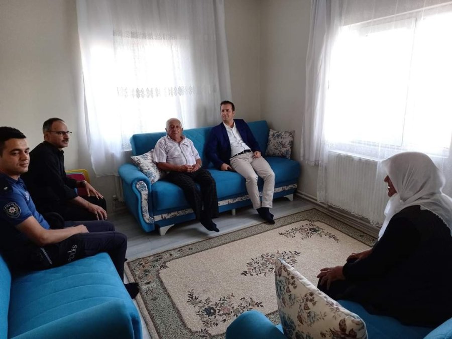 Tomarza Kaymakamı Eyyüpkoca İlk Ziyaretini Şehit Yakınlarına Yaptı