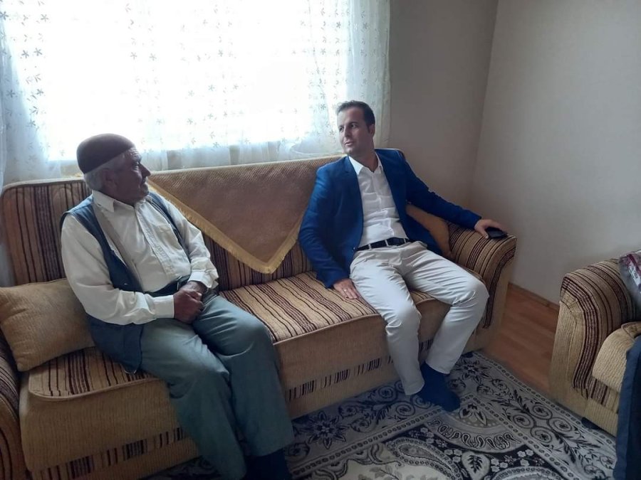 Tomarza Kaymakamı Eyyüpkoca İlk Ziyaretini Şehit Yakınlarına Yaptı