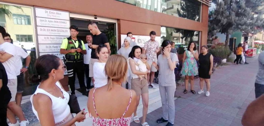 Manavgat’ta Trafik Kazası: 4 Yaralı