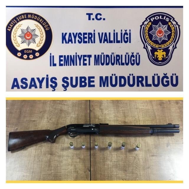 Ev Faresi Kadınlar Önce Kameraya Sonra Polise Yakalandı