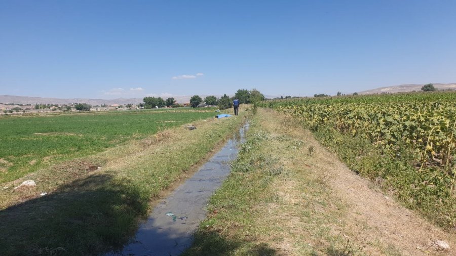 Kayseri’de Sulama Kanalı Yanında Erkek Cesedi Bulundu