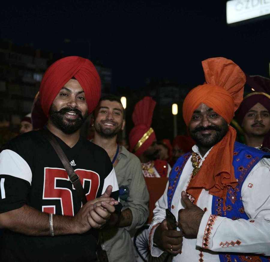 Dünya’nın Ve Türkiye’nin Renkleri Kepez’de Buluştu