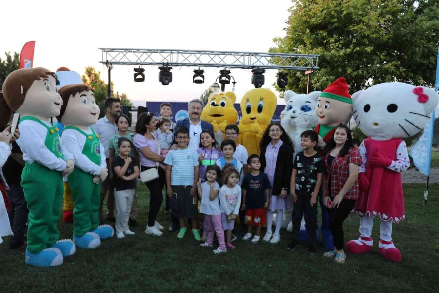 Melikgazi Mahalle Buluşmalarında Genç Yaşlı Bir Arada Eğlendi