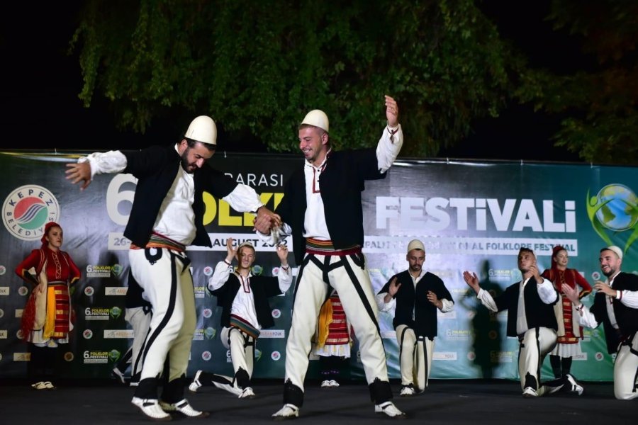 Kepez’de Uluslararası Folklor Festivali Heyecanı Sürüyor