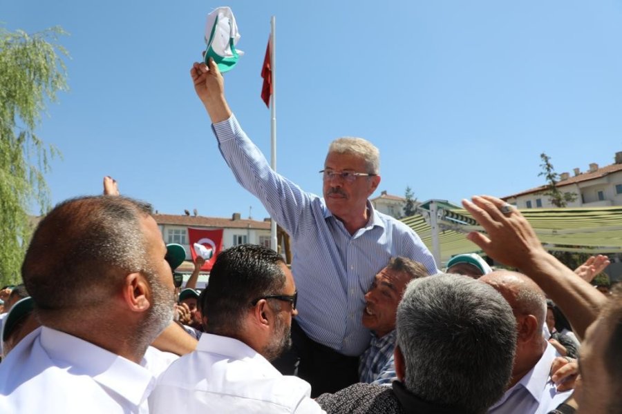 Başkan Akay’a Boğazlıyan’da Sevgi Seli