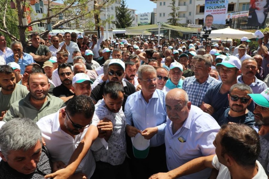 Başkan Akay’a Boğazlıyan’da Sevgi Seli