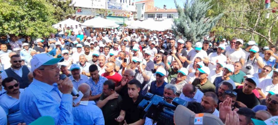 Başkan Akay’a Boğazlıyan’da Sevgi Seli