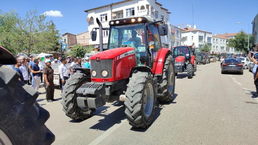 Başkan Akay’a Boğazlıyan’da Sevgi Seli