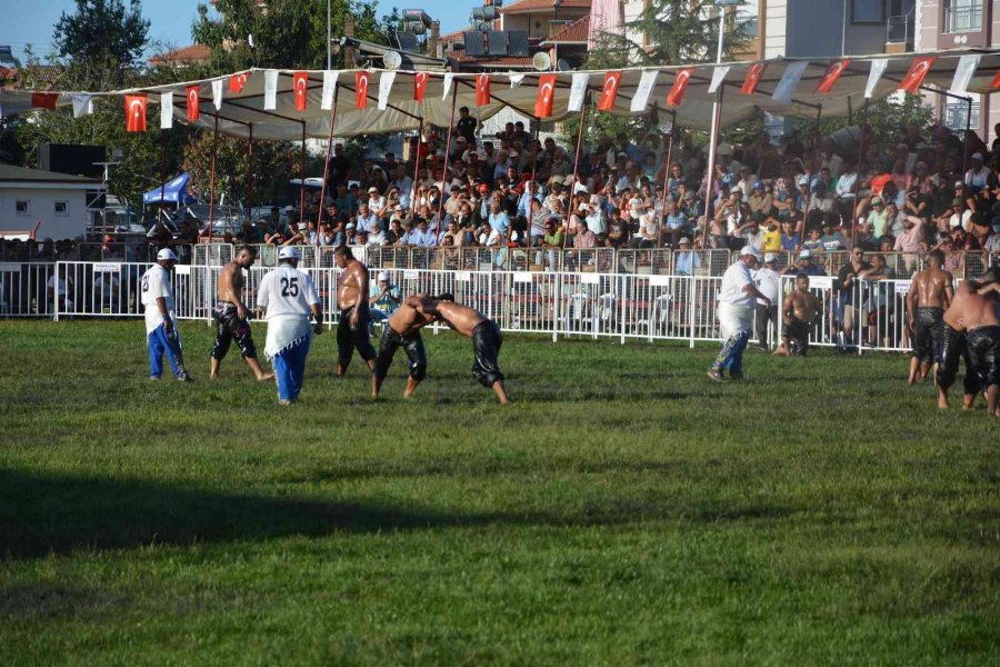 Korkuteli Altın Kiraz Yağlı Güreşlerinde Başpehlivan Okulu Oldu