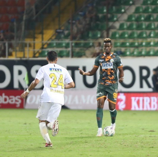Spor Toto Süper Lig: Corendon Alanyaspor: 0 - İstanbulspor: 1 (maç Sonucu)
