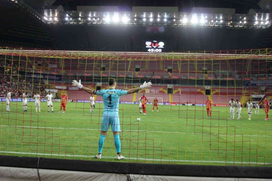 Spor Toto Süper Lig: Kayserispor: 1 - Giresuspor: 0 (ilk Yarı)