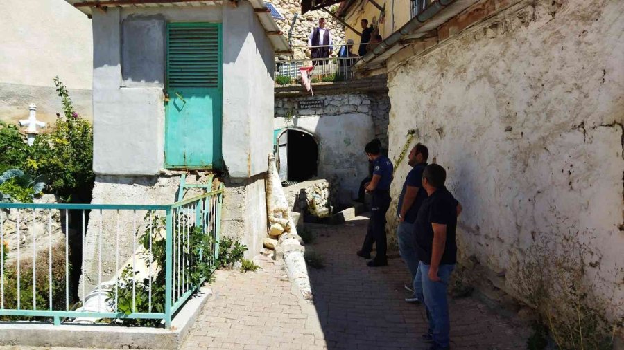 Karaman’da Emekli Öğretmenin Mağara Gezisi Ölümle Bitti