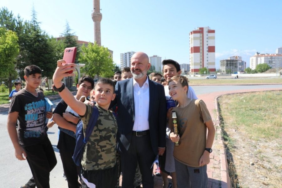 Kocasinan, Otomatik Sulama Sistemiyle Su Ve Enerji Tasarrufu Sağlıyor