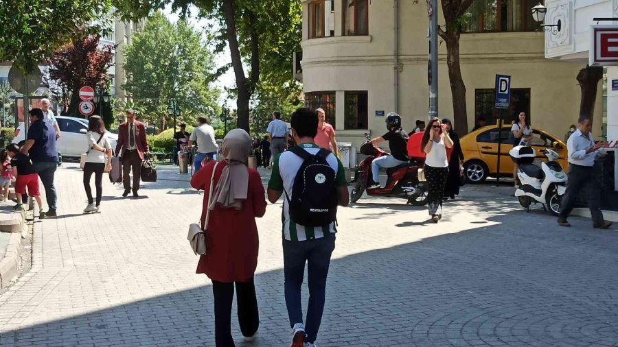 Konyaspor Ve Fenerbahçe Taraftarları Takımlarından Umutlu