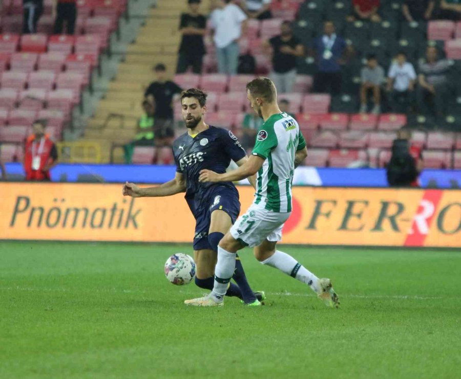 Spor Toto Süper Lig: Konyaspor: 0 - Fenerbahçe : 0 (ilk Yarı)
