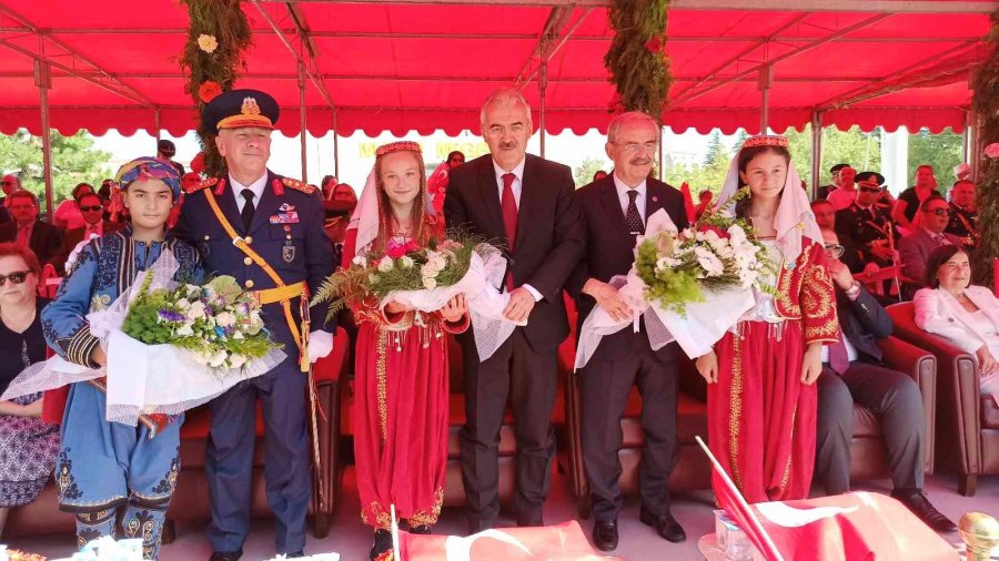 Eskişehir’de 30 Ağustos Zafer Bayramı Coşkuyla Kutlandı
