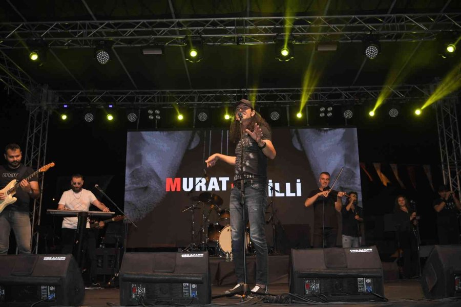 Büyükşehir’in Zafer Bayramı’nın 100. Yılına Özel Konserleri Büyük Coşkuyla Başladı