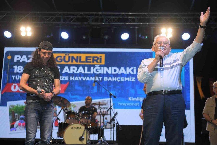 Büyükşehir’in Zafer Bayramı’nın 100. Yılına Özel Konserleri Büyük Coşkuyla Başladı