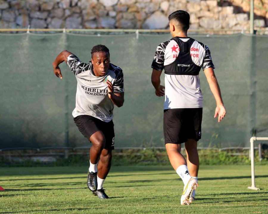 Corendon Alanyaspor, Başakşehir Maçı Hazırlıklarına Başladı