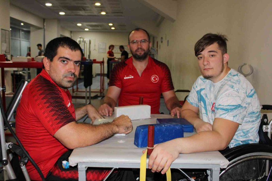 Doktorunu Dinlemedi, Önce Avrupa Sonra Dünya Şampiyonu Oldu