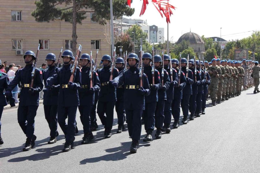 Kayseri’de ’zafer’ Coşkusu