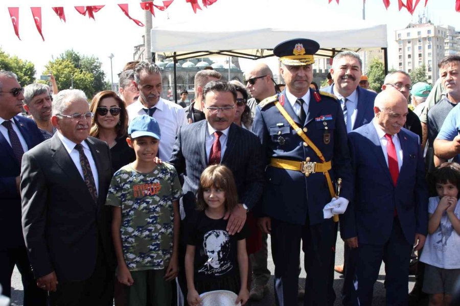 Kayseri’de ’zafer’ Coşkusu