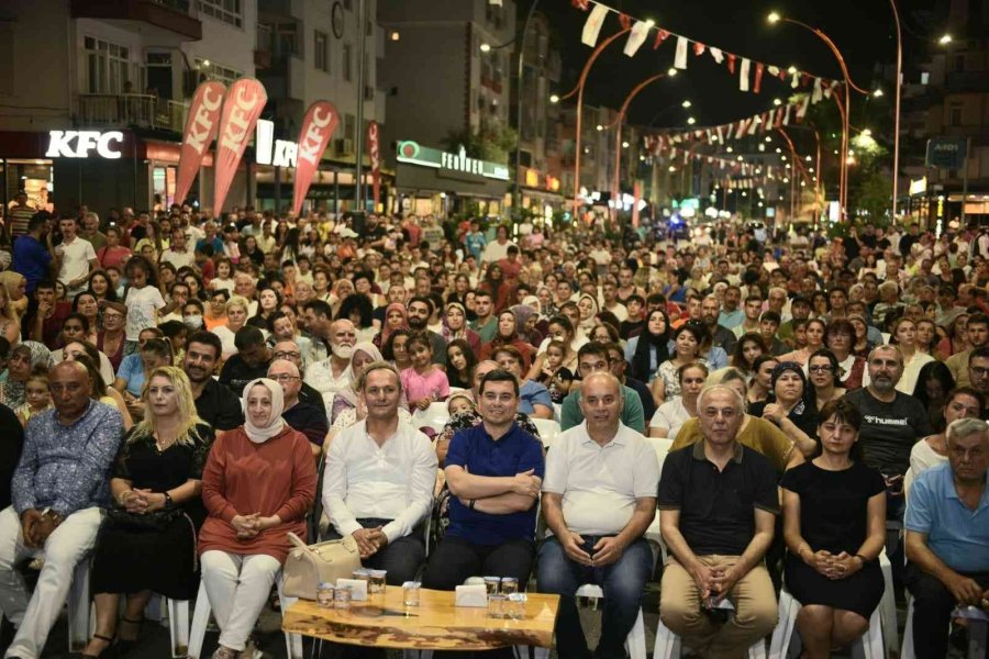 Kepez’in 6. Uluslararası Folklor Festivali’ne Muhteşem Gala