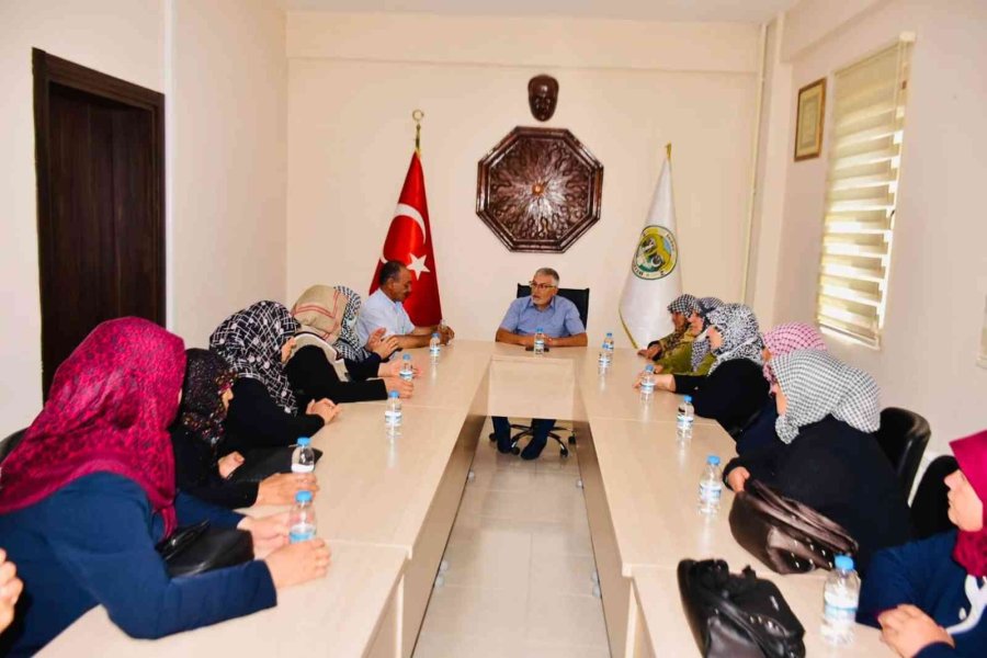 Erenköy Mahalle Sakinlerinden Başkan Bozkurt’a Teşekkür Ziyareti