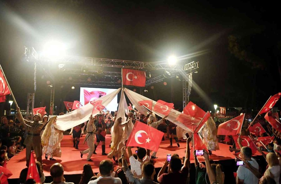 Konyaaltı’nda Duygulandıran ‘zafer’ Kutlaması