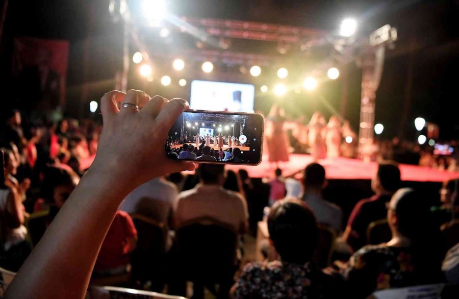 Konyaaltı’nda Duygulandıran ‘zafer’ Kutlaması