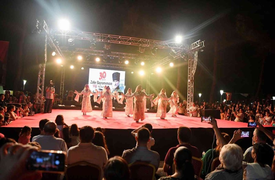 Konyaaltı’nda Duygulandıran ‘zafer’ Kutlaması