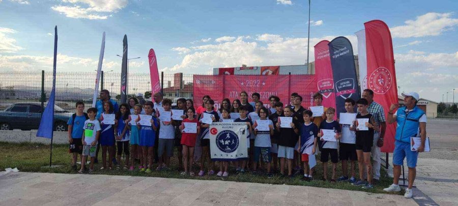 Eskişehirli Triatloncular Başarıya Koştu