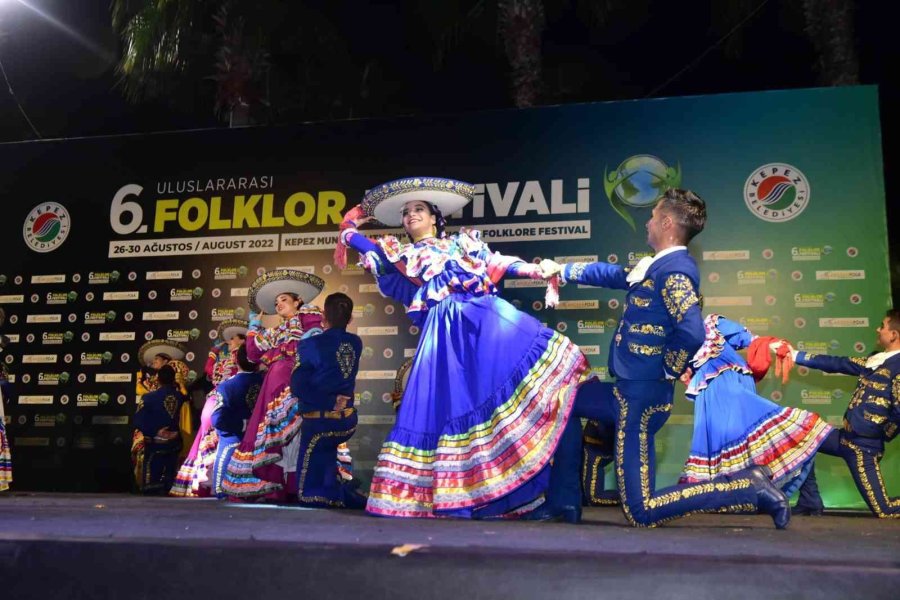 Kepez’de Folklor Rüzgarı Esti