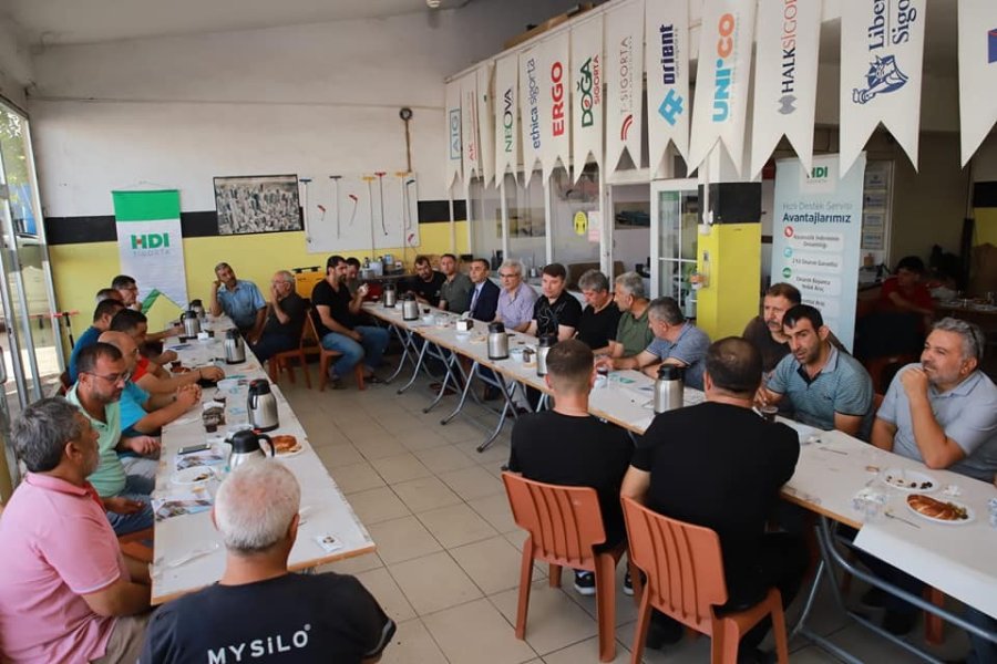 Belediye Başkanı Dinçer Sanayi Sitesi Esnafları İle Buluştu