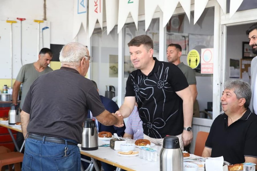 Belediye Başkanı Dinçer Sanayi Sitesi Esnafları İle Buluştu
