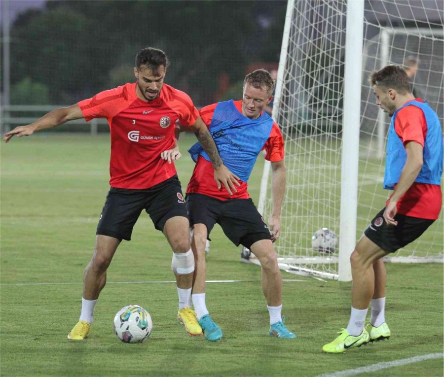 Antalyaspor’da Ndao, Kasımpaşa Maçında Forma Giyemeyecek