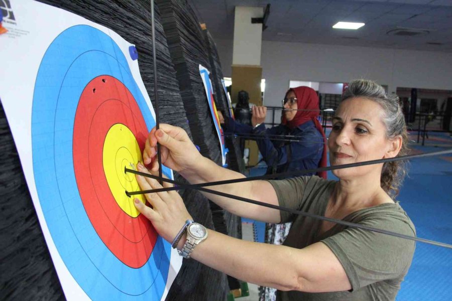 Okçuluk, Ev Hanımlarının Da Vazgeçilmezi Oldu