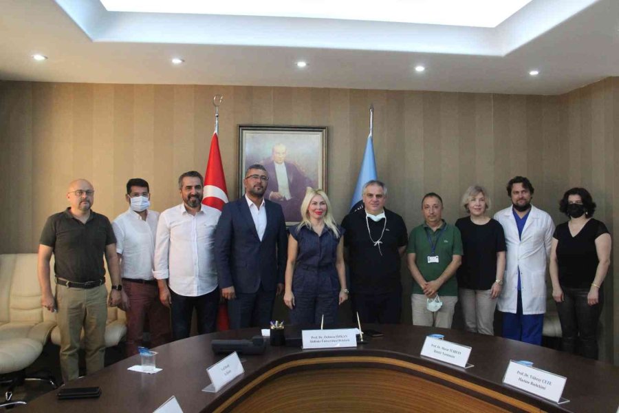Akdeniz Üniversitesi Hastanesine Hayat Kurtaran Bağış