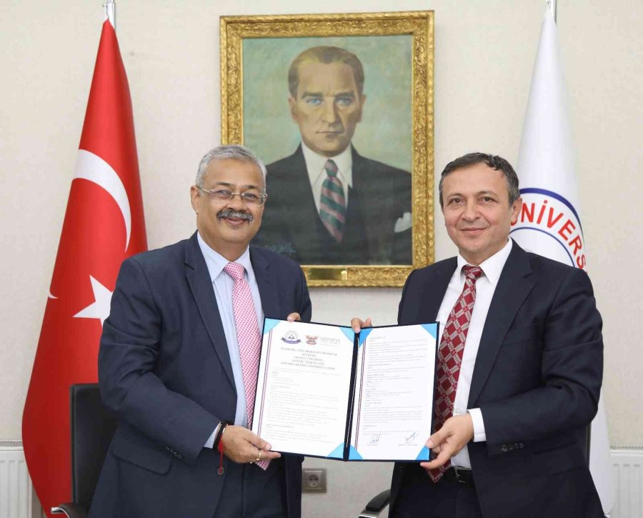 Erü İle Ajeenkya D Y Patil University Arasında İşbirliği Protokolü İmzalandı