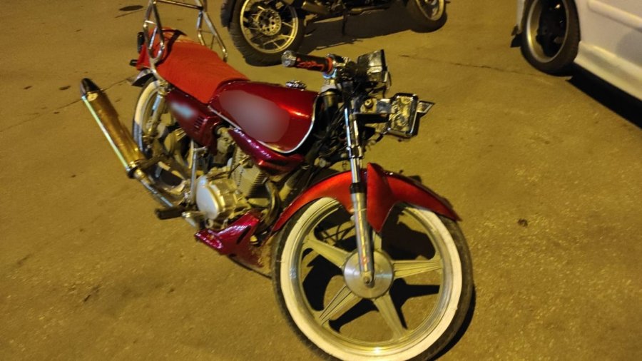 Çalıntı Motosiklet, Ruhsatsız Tabanca Ve Fişek Ele Geçirildi
