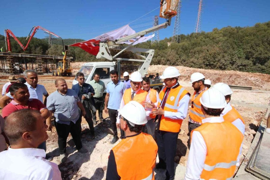 Kaş Belediyesi Sıfır Atık Tesisinin Temeli Törenle Atıldı